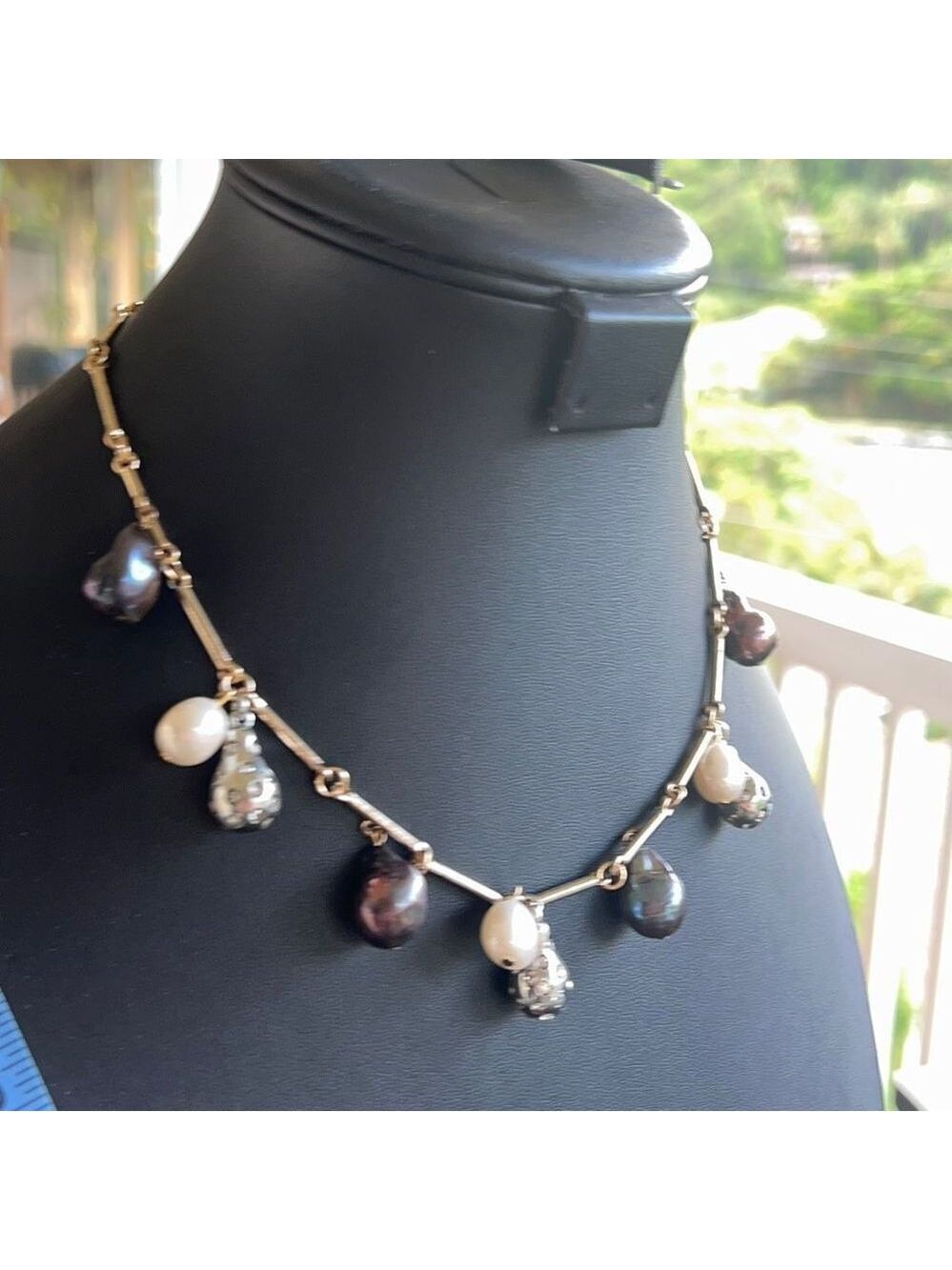 Oscar de la Renta Pearl Gold Necklace